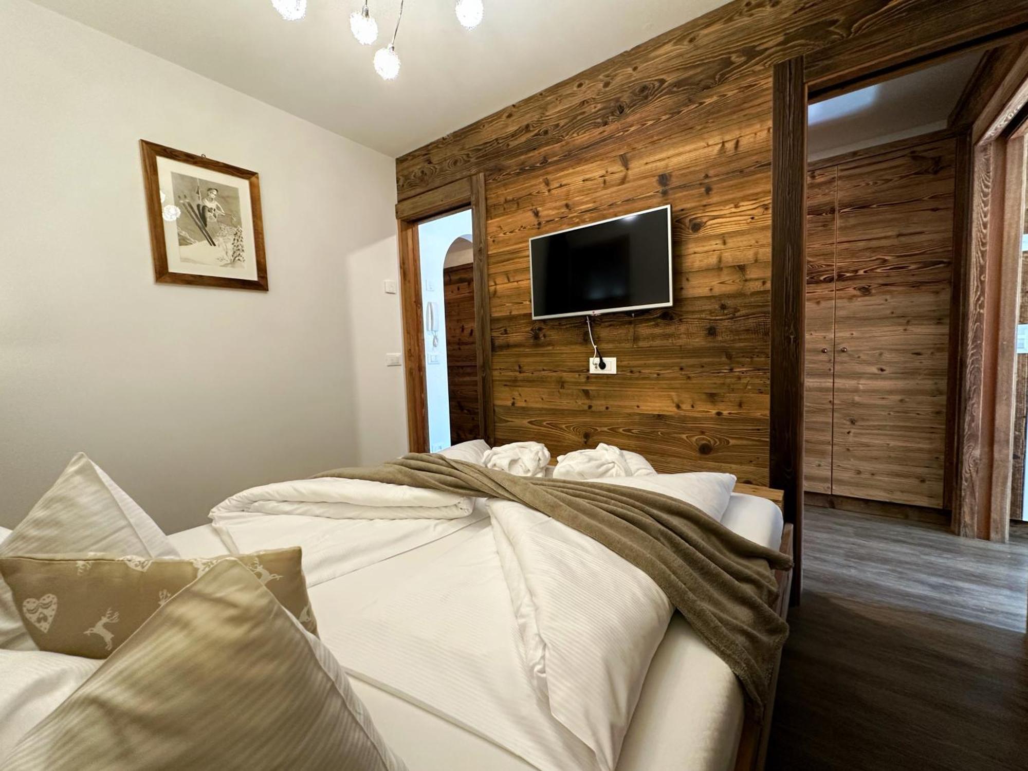 Alpine Mountain Chalet Сан-Виджилио-ди-Мареббе Экстерьер фото